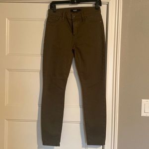 Hudson. Size 27. Skinny hunter green. Wore once. Perfect condition